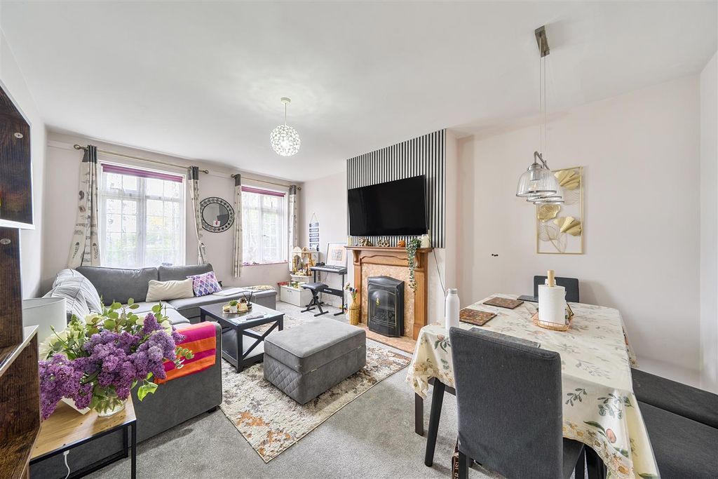 Additional image 15 of 2 bed maisonette for saleTolcarne Drive, Pinner HA5