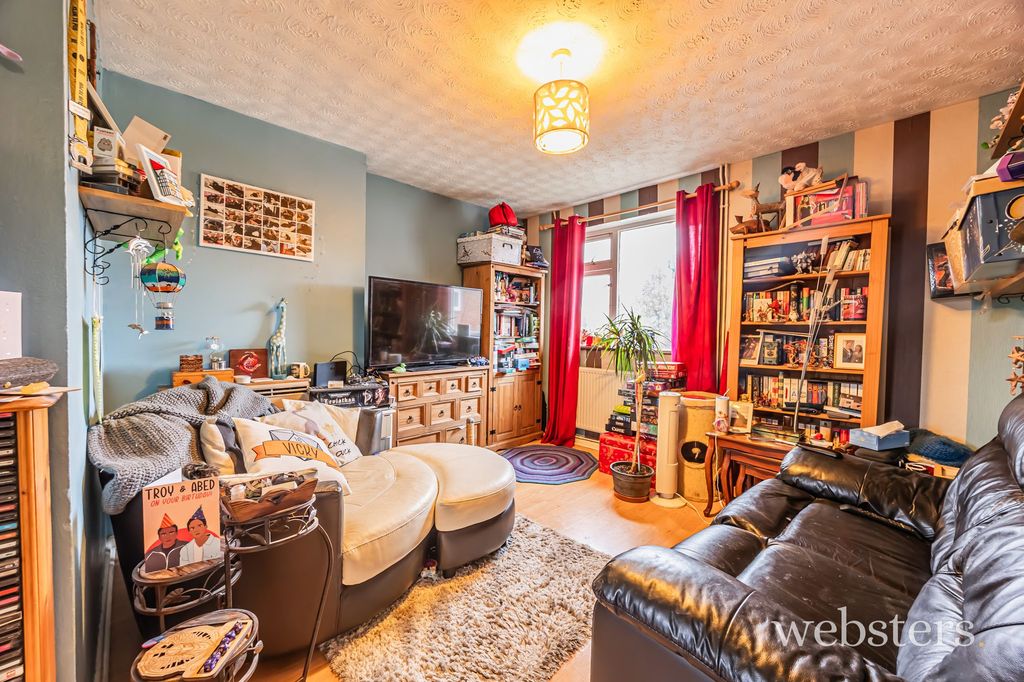 Property photo 2 of 10