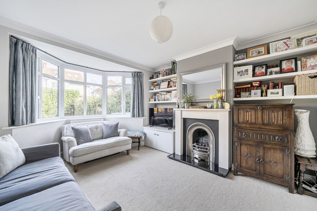 Property photo 2 of 15 Sitting Room