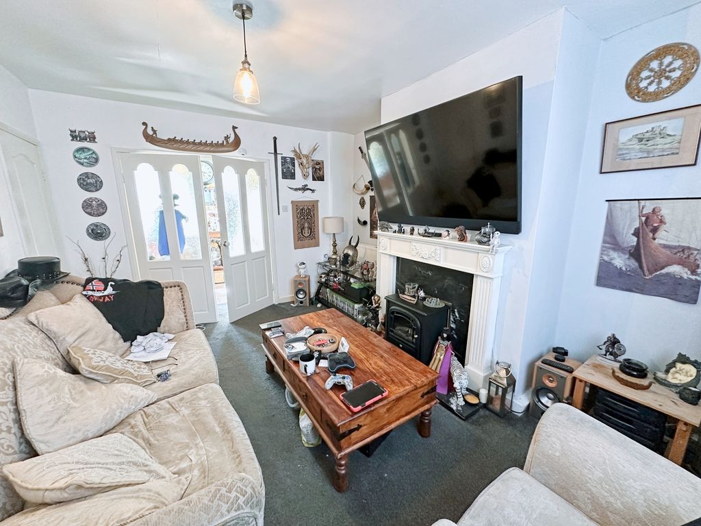 Property photo 3 of 23