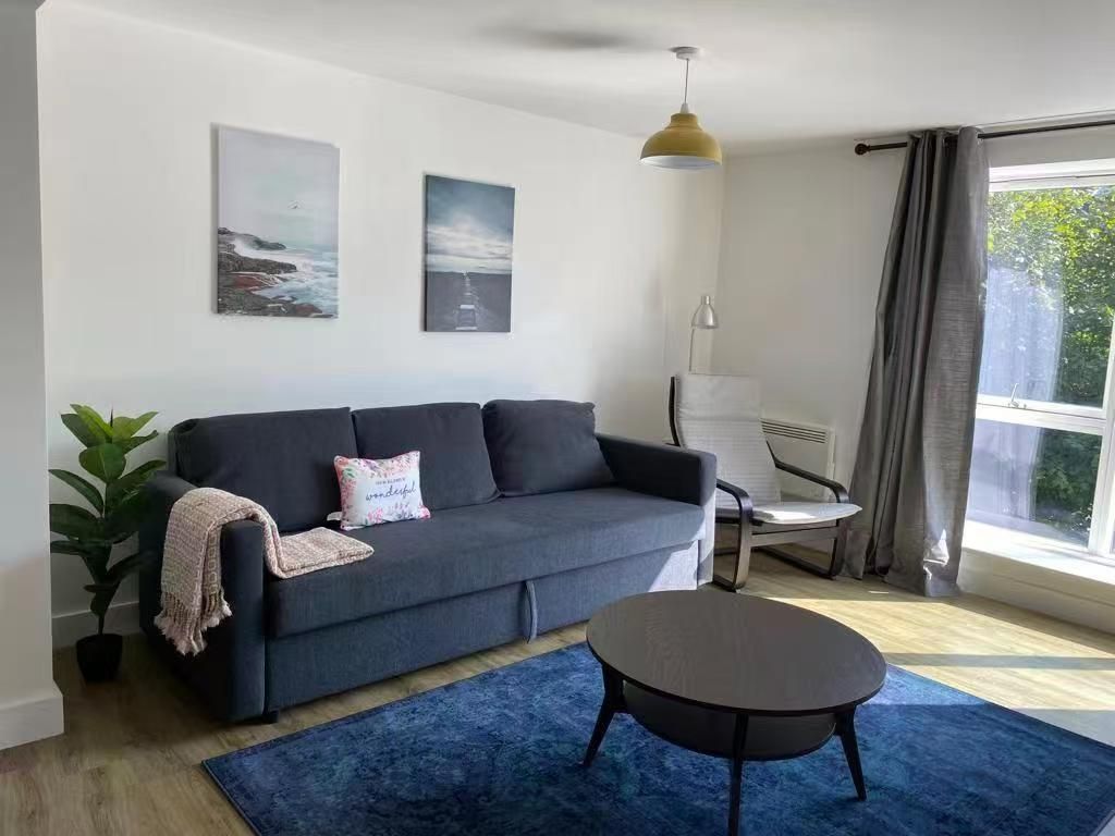 Property photo 1 of 6