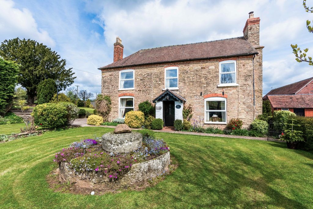Property photo 1 of 35