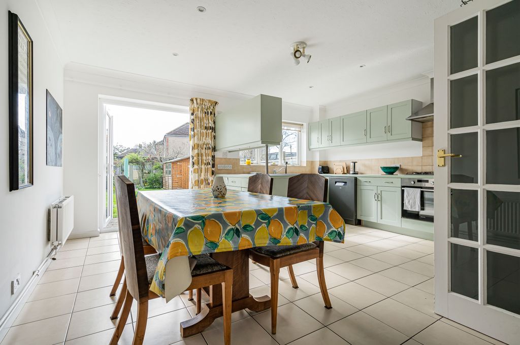 Property photo 3 of 26 3275884