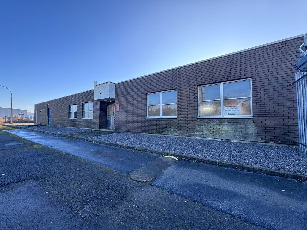 Property photo 1 of 11