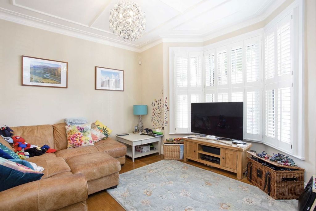 Property photo 2 of 7