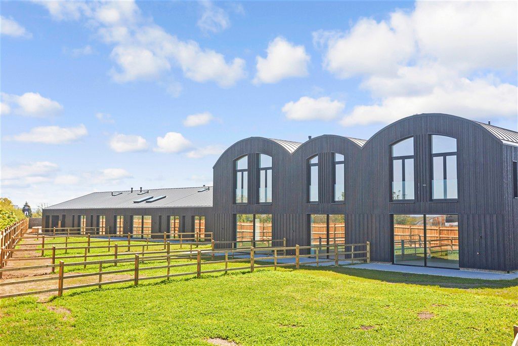Property photo 3 of 16 External