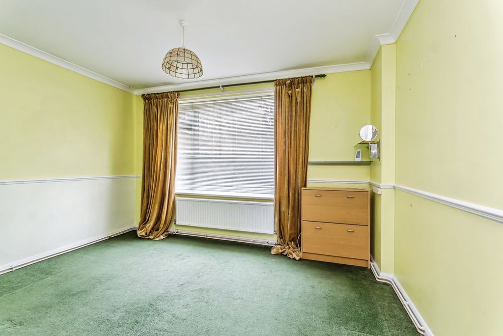 Property photo 3 of 19 Photo