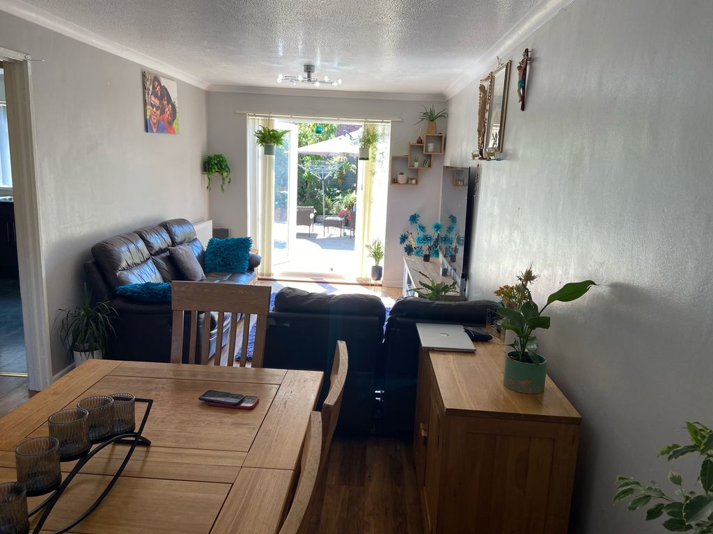 Property photo 2 of 10 Bedroom 3