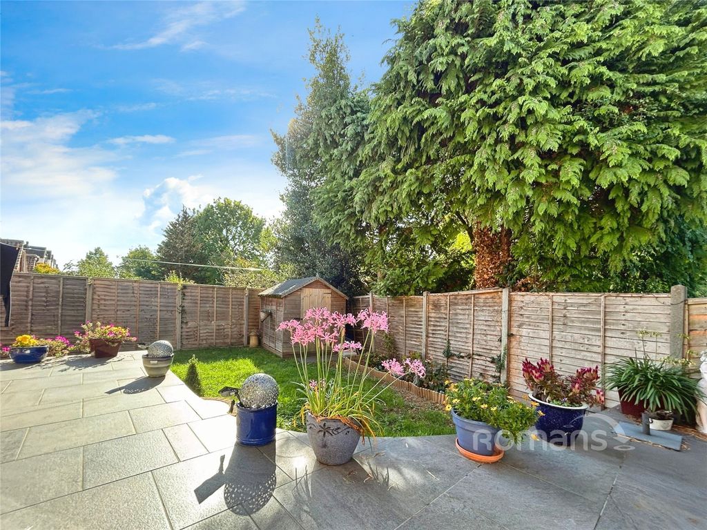 Property photo 2 of 17 Picture No. 19