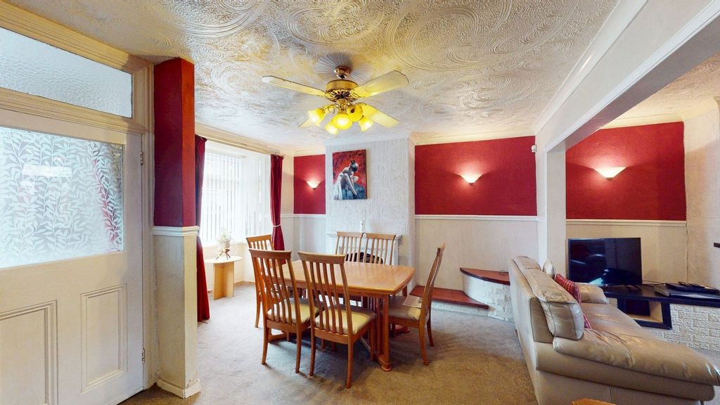 Property photo 2 of 14 Dining Room