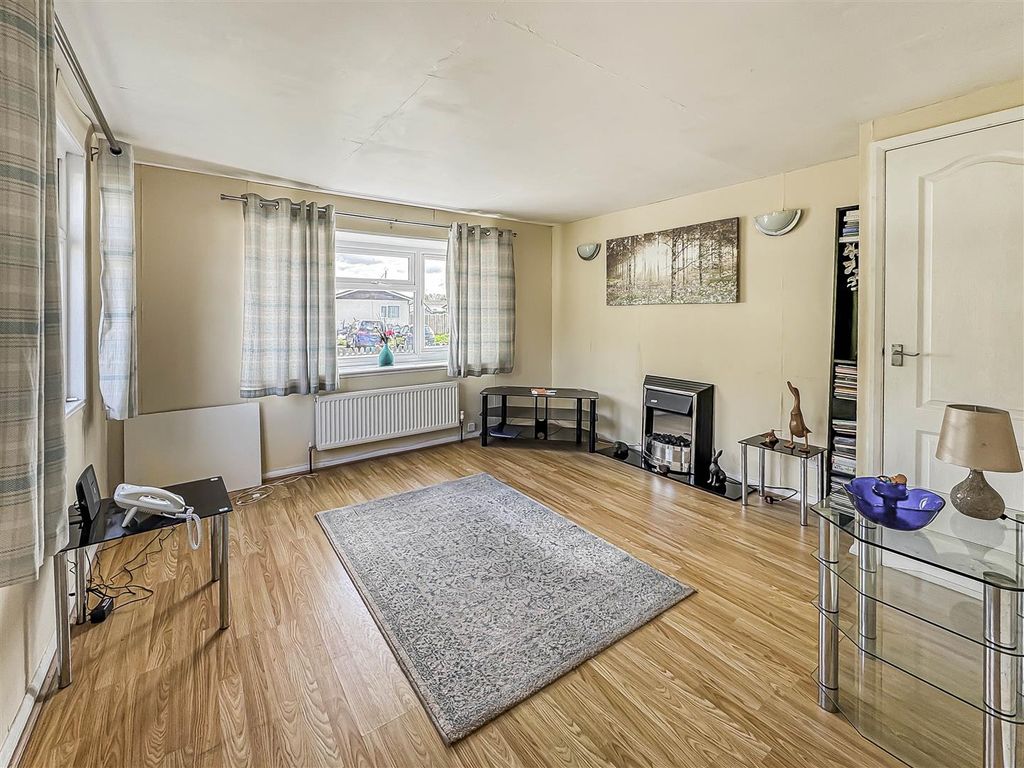 Property photo 2 of 10 Photo Sep 24 2025, 12 15 36 Pm.Jpg