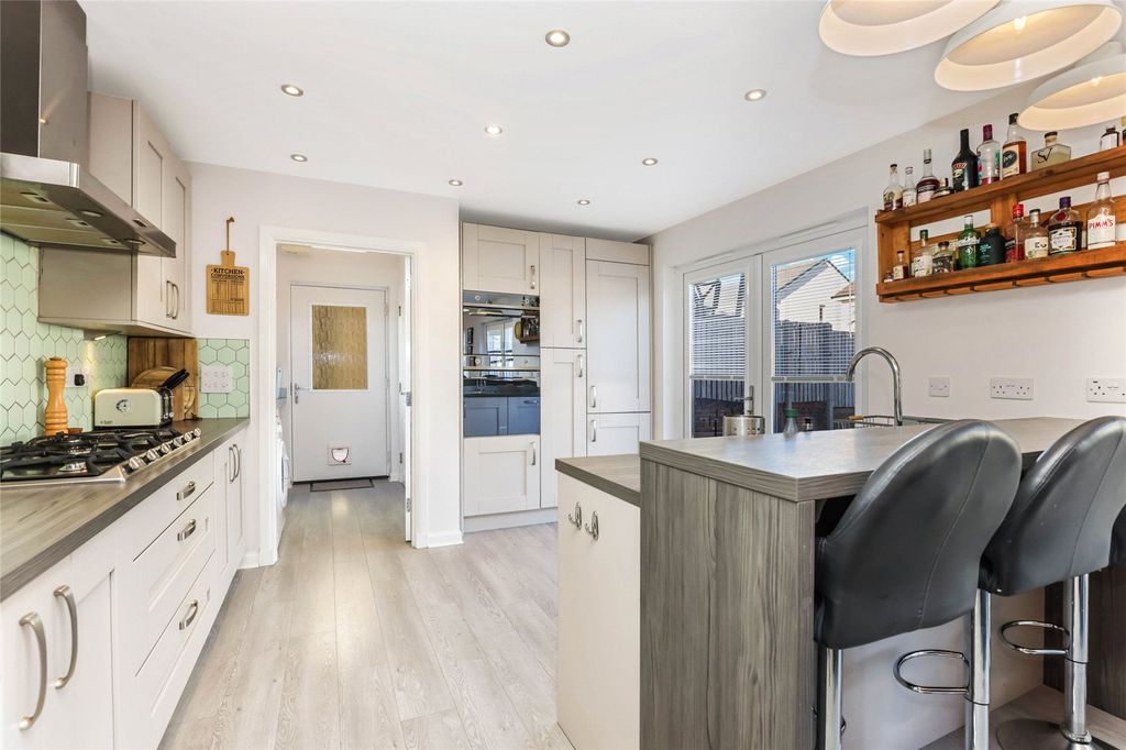 Property photo 3 of 21 Picture No. 05