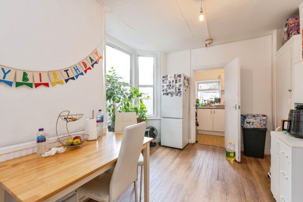 Property photo 2 of 12 Lounge/Dining Room