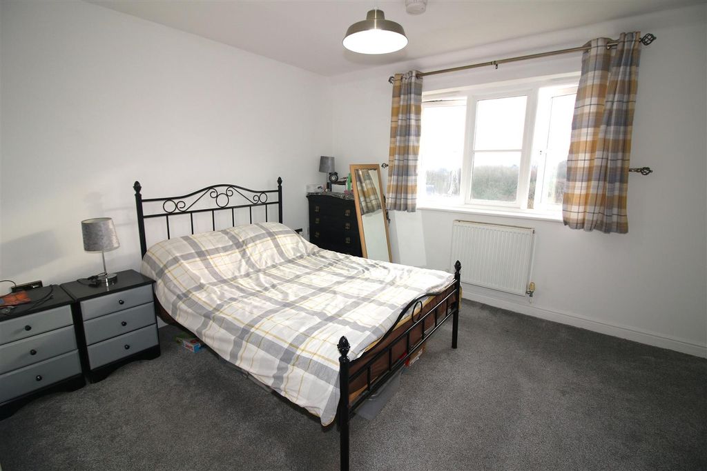 Property photo 3 of 12 Bedroom 1