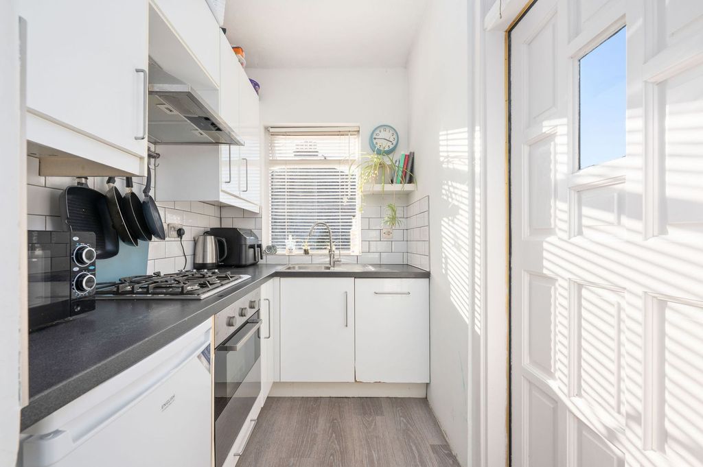 Additional image 10 of 2 bed end terrace house for saleCameron Street, Dunfermline KY12