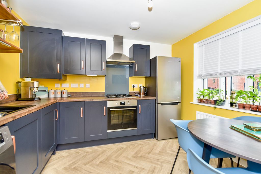Additional image 4 of 4 bed semi-detached house for saleBennett Way, Chesterfield S44