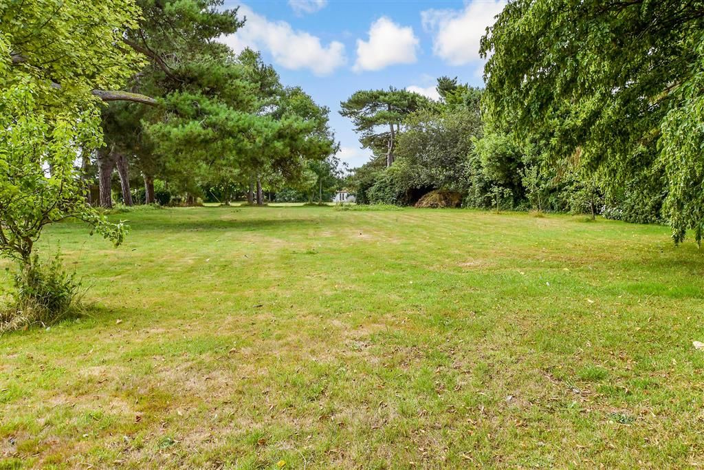 Property photo 2 of 12 Surrounding Area
