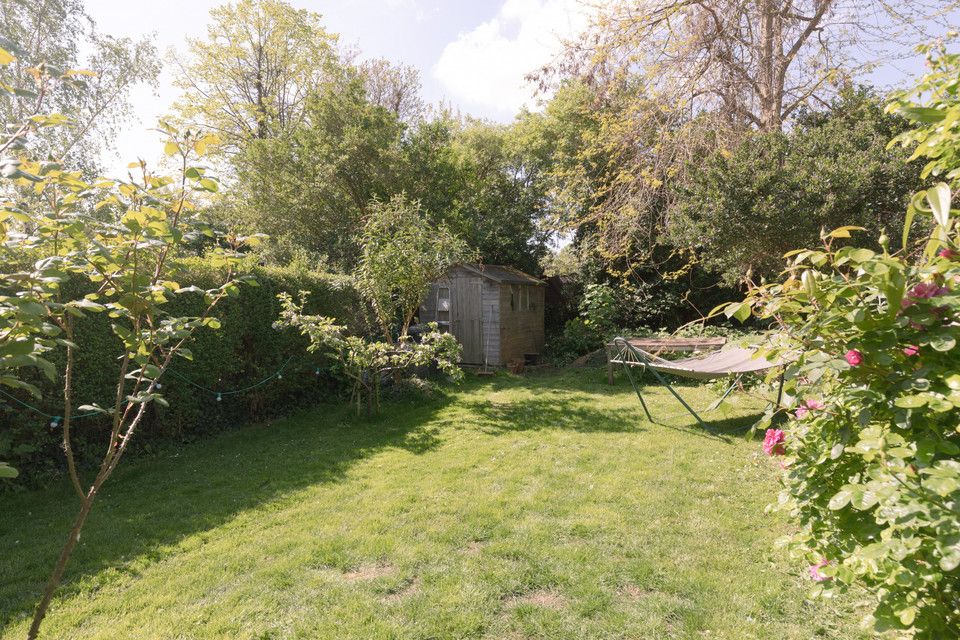 Property photo 2 of 37