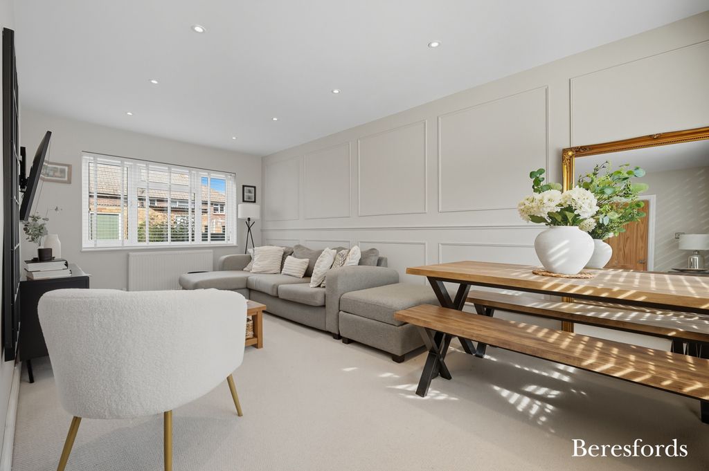 Property photo 2 of 20 Picture No. 11