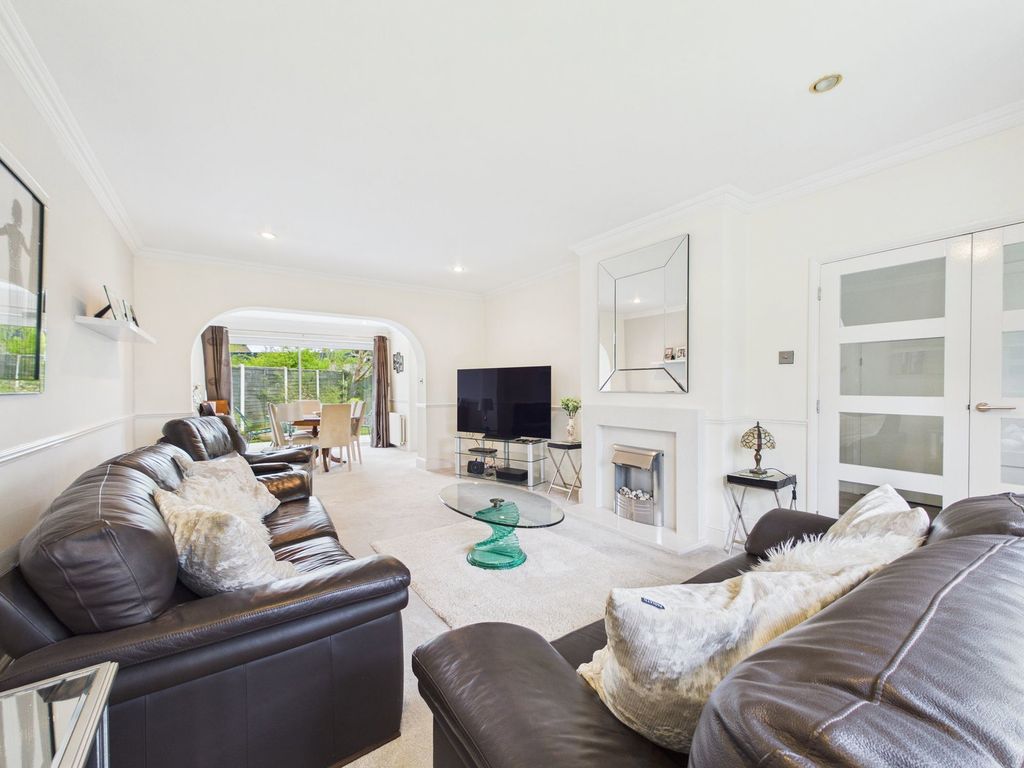 Property photo 3 of 40