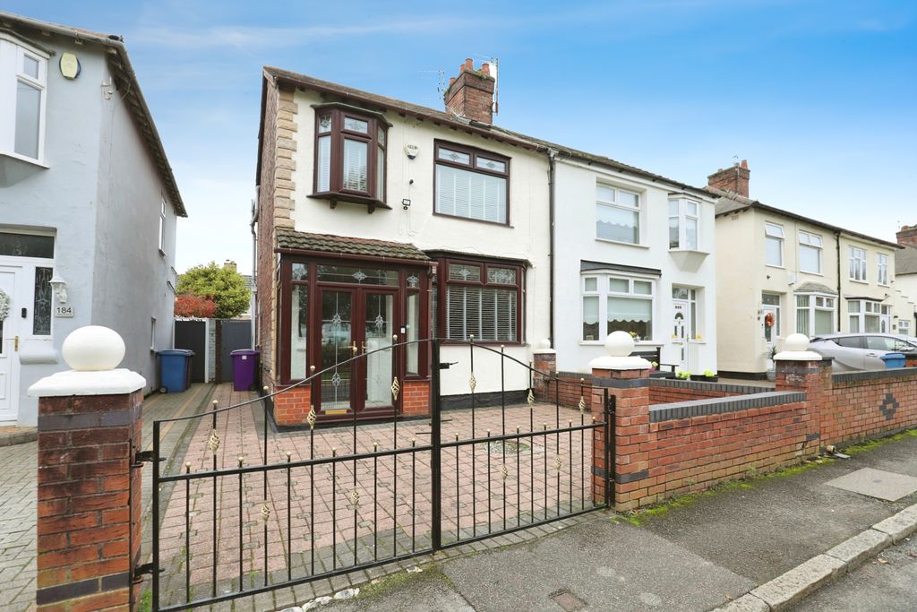Property photo 1 of 15