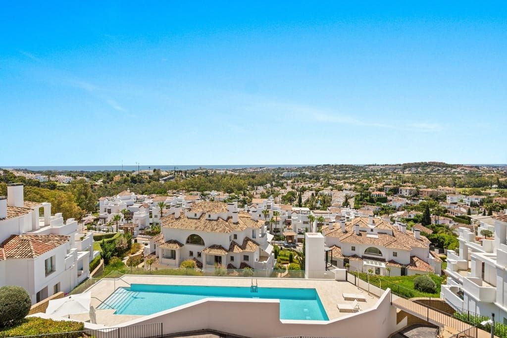 Property photo 1 of 25 Marbella Residence Esmara411 1