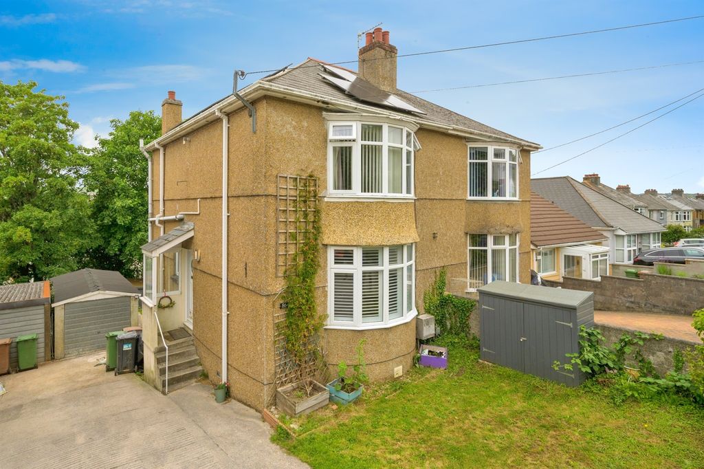 Property photo 1 of 18