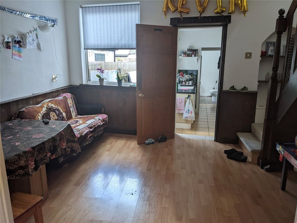 Property photo 3 of 10 Picture No. 09