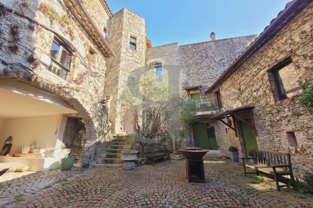 Property photo 2 of 7