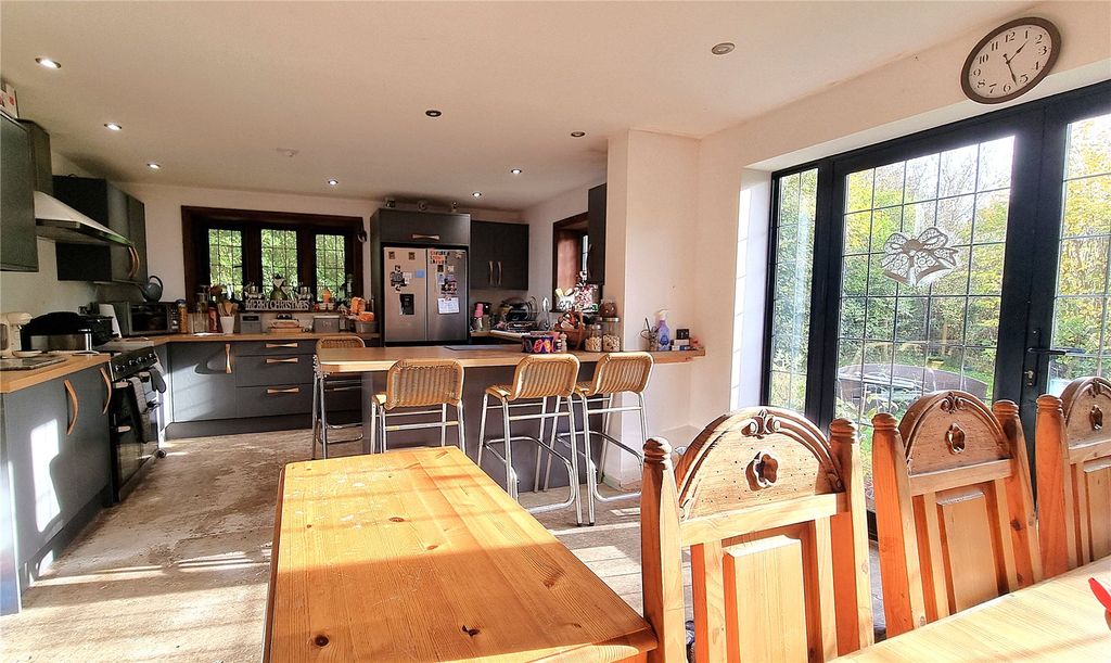 Property photo 3 of 26 Picture No. 19