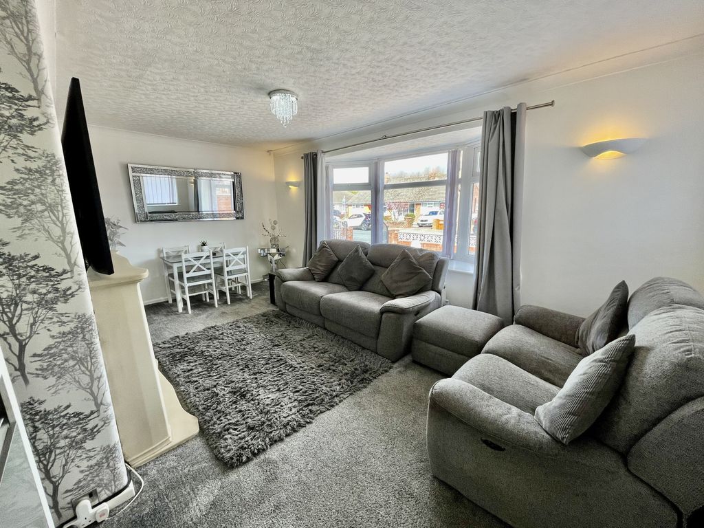 Property photo 3 of 23