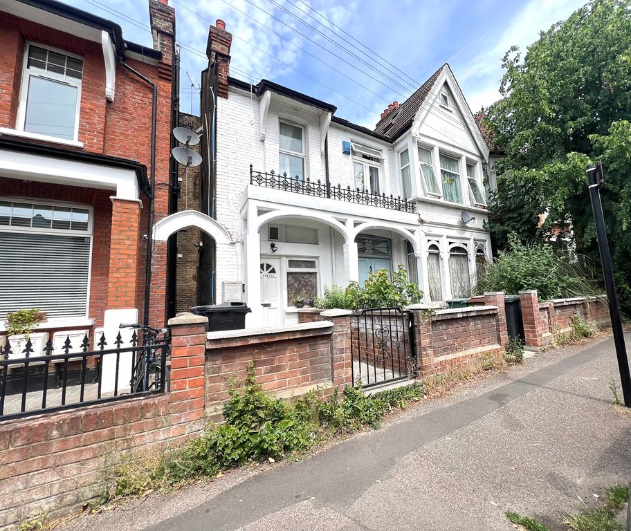 Property photo 1 of 10