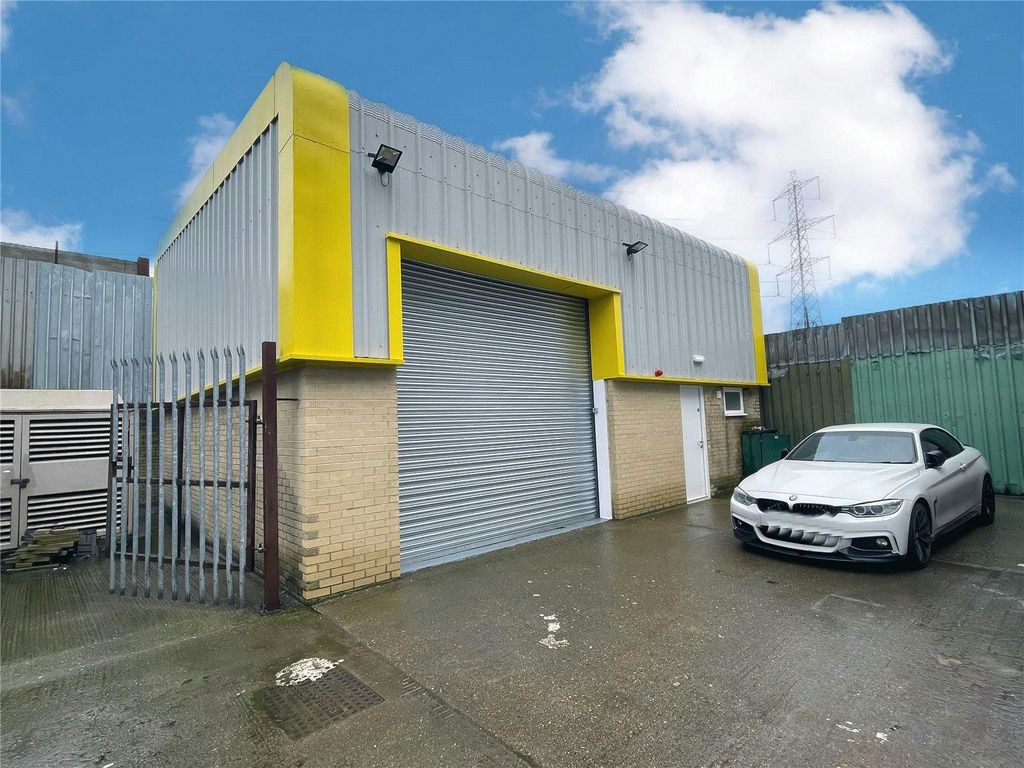 Property photo 1 of 9 Dbs260013_10.Jpg
