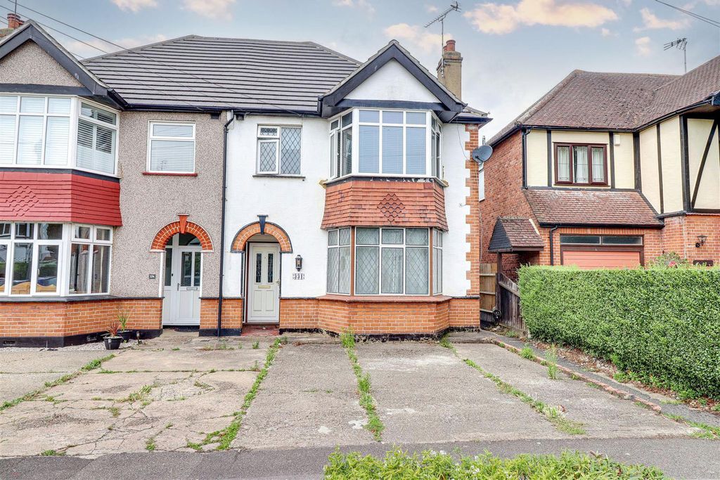 Property photo 1 of 18