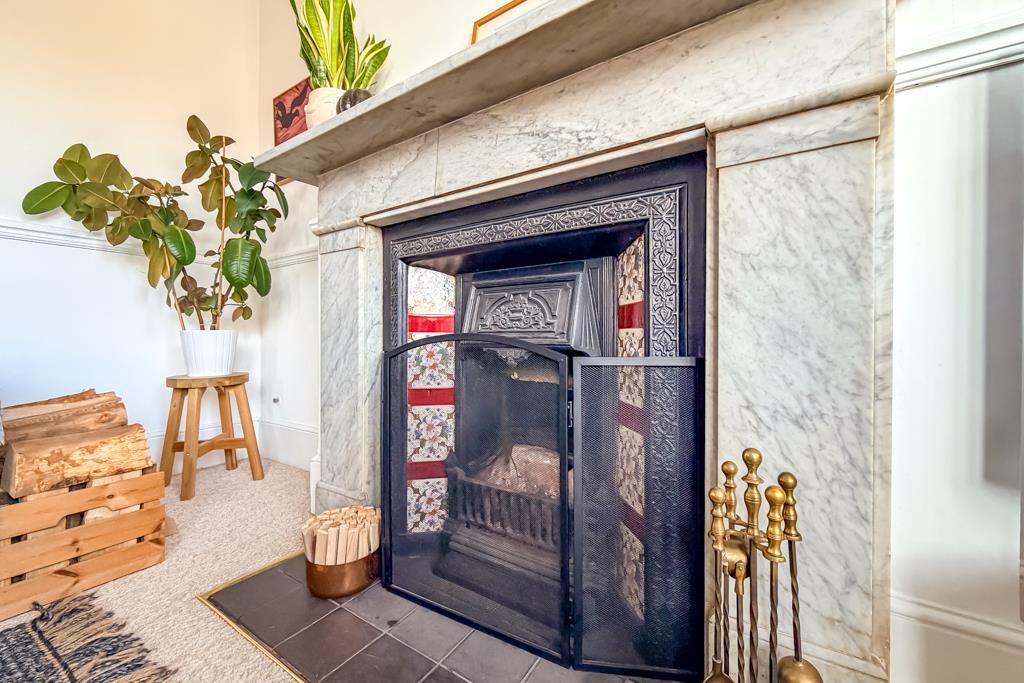 Property photo 3 of 16 Lounge/Diner