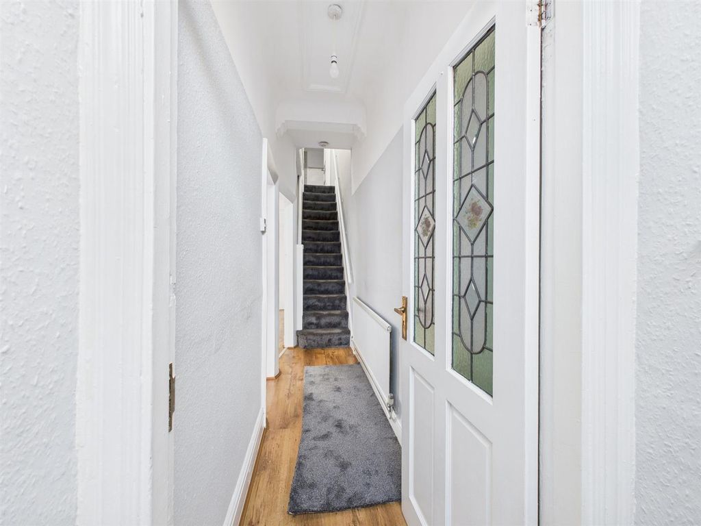 Property photo 2 of 32 Cam03844G0-Pr0360-Still001.Jpg