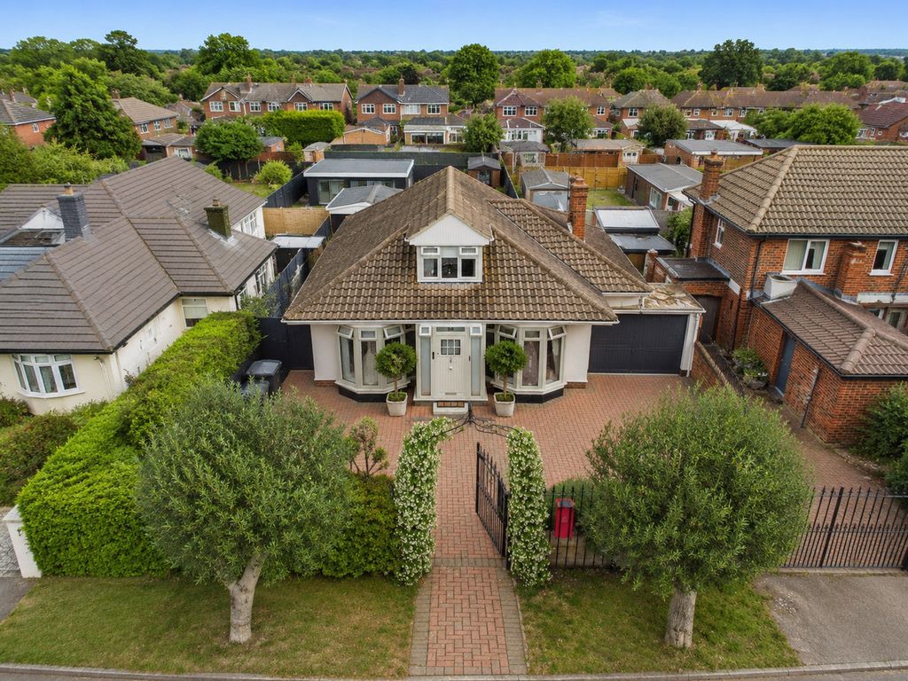 Property photo 1 of 38