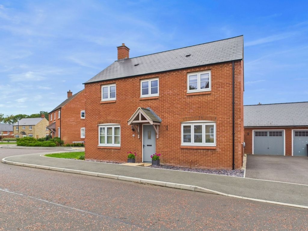 Property photo 1 of 27