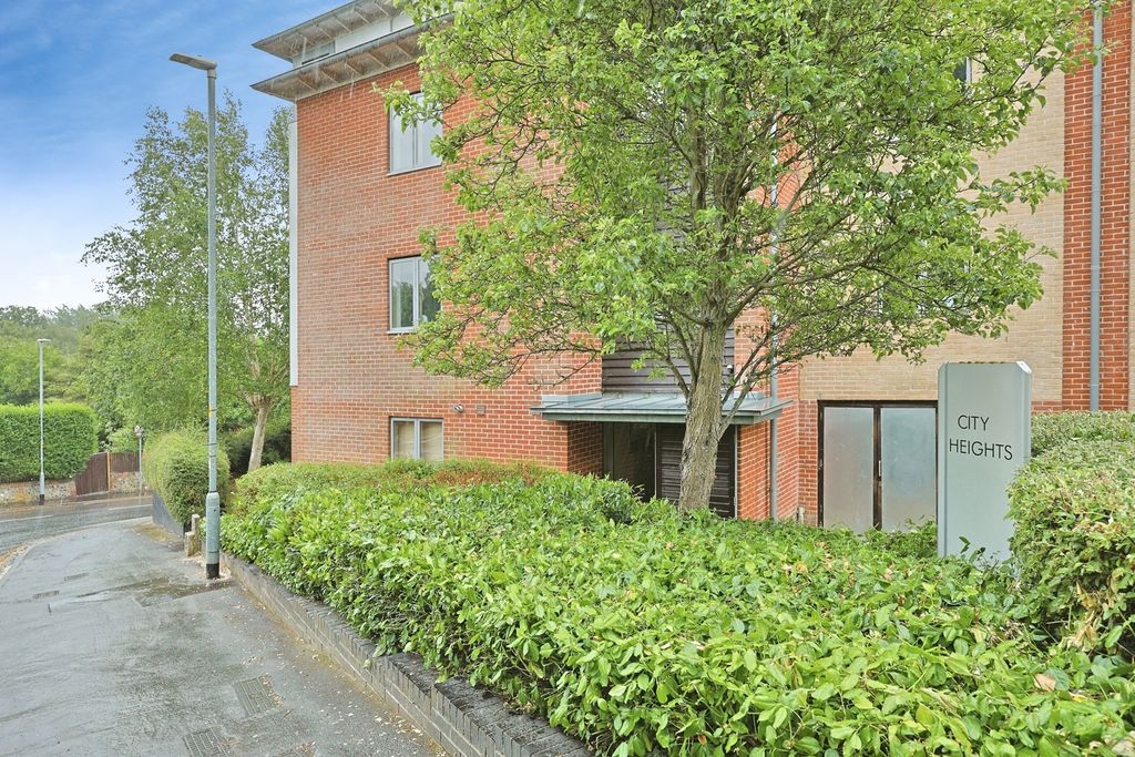 Property photo 1 of 11 Pbox-Img.Jpg
