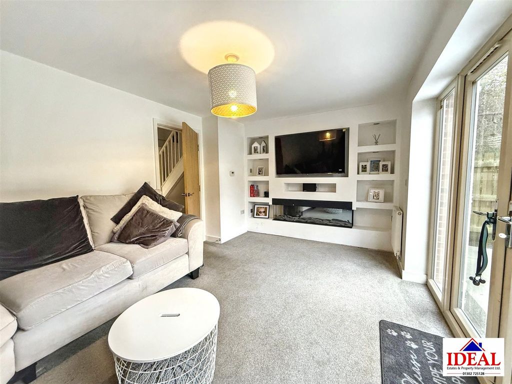 Property photo 3 of 16 Image00011.Jpg