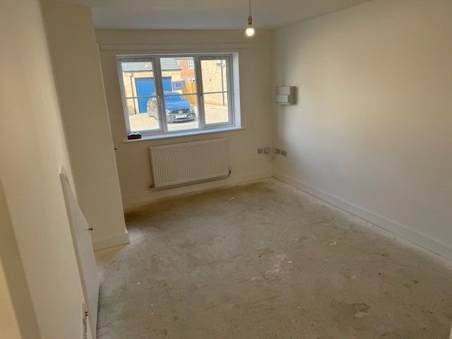 Property photo 3 of 4 Living Room