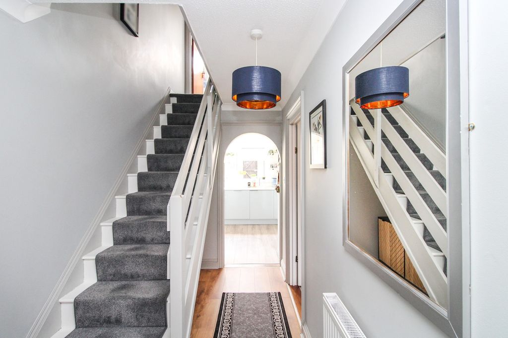 Property photo 3 of 15 Entrance Hall