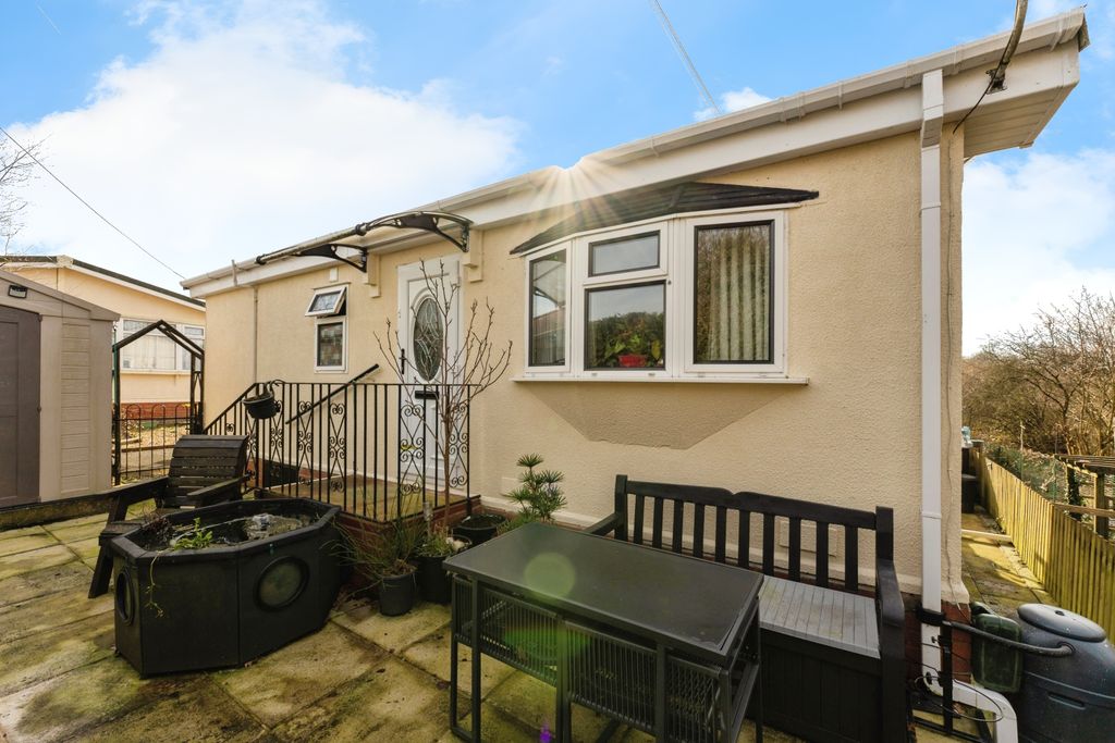 Property photo 1 of 30
