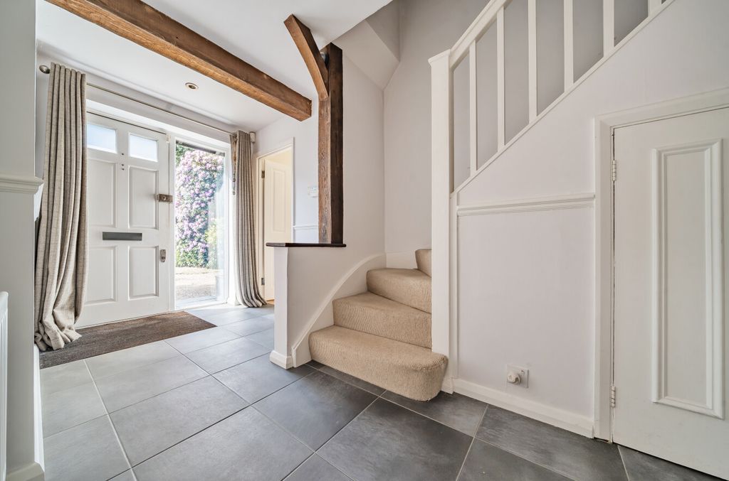 Property photo 3 of 34 1284017-50-682B71...