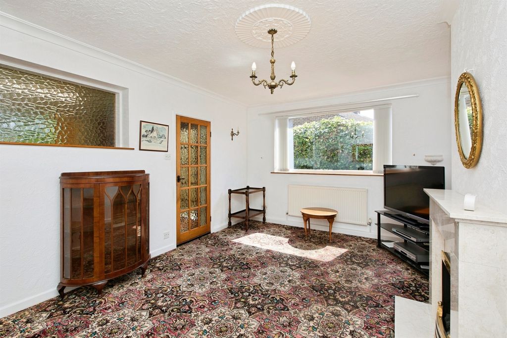 Property photo 3 of 14
