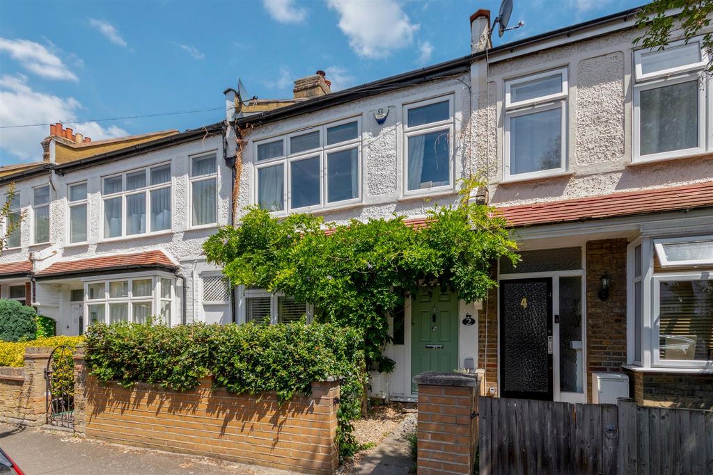 Property photo 1 of 13 External