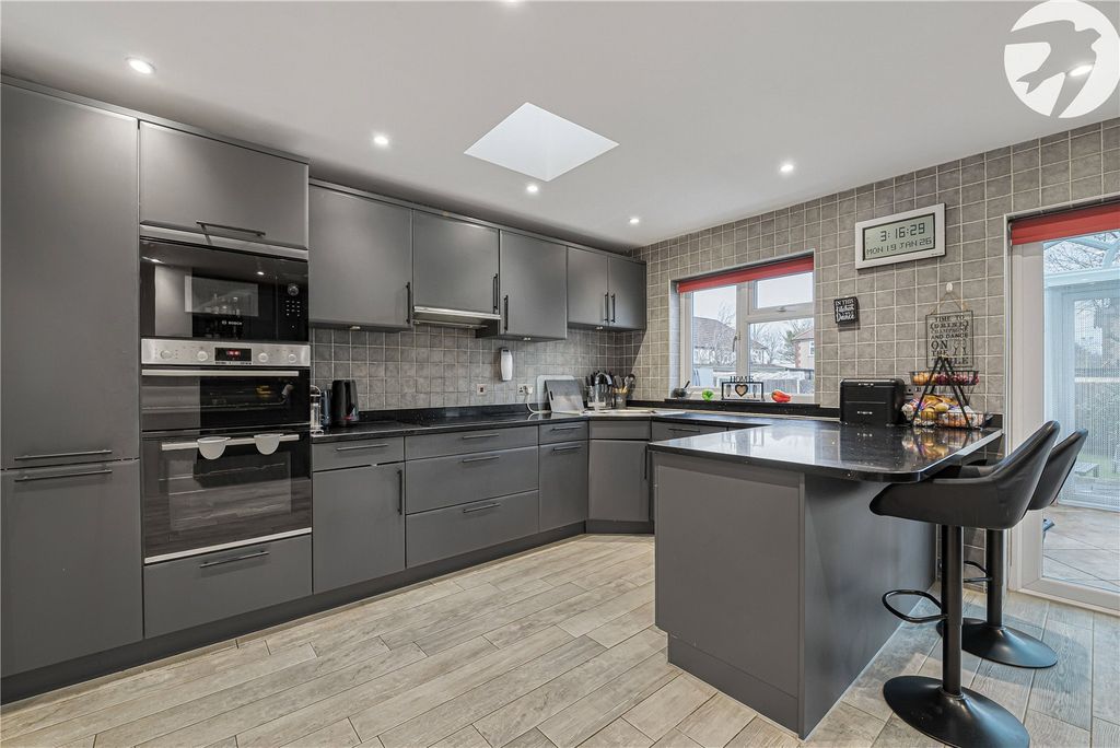 Property photo 2 of 55 Kitchen