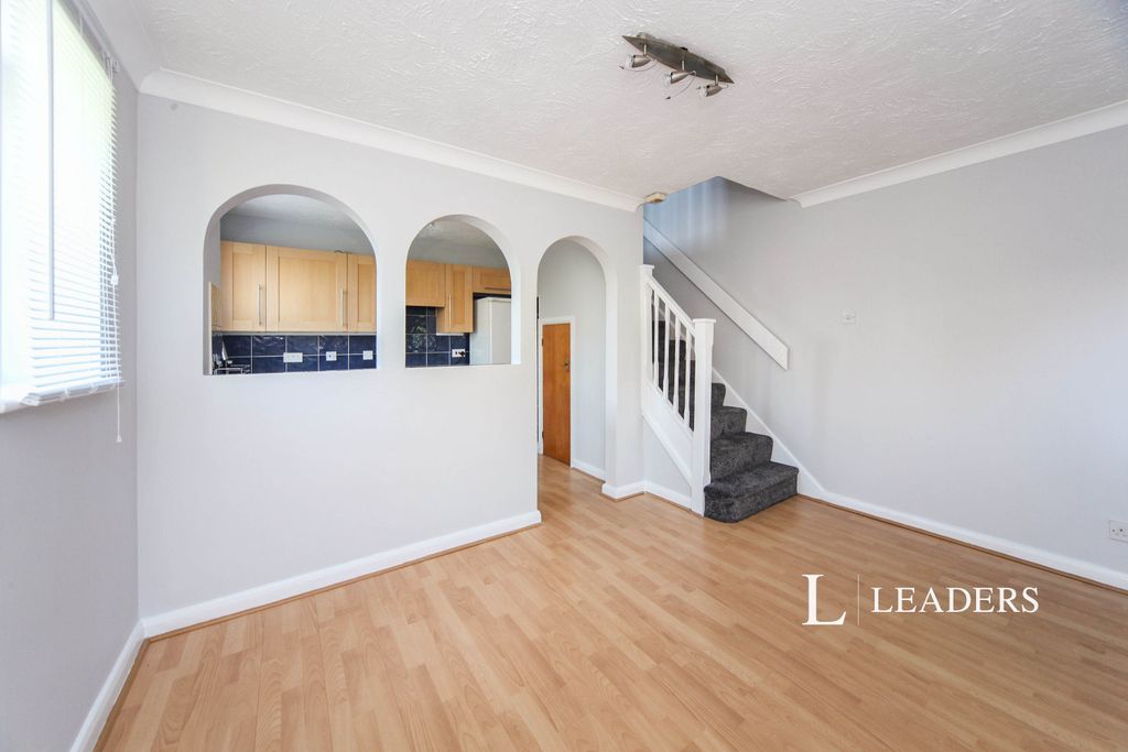 Property photo 2 of 10 2