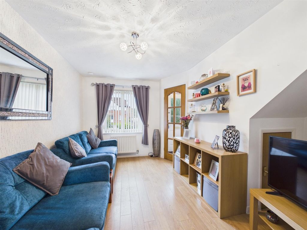 Property photo 3 of 16 Cam03924G0-Pr0161-Still004.Jpg
