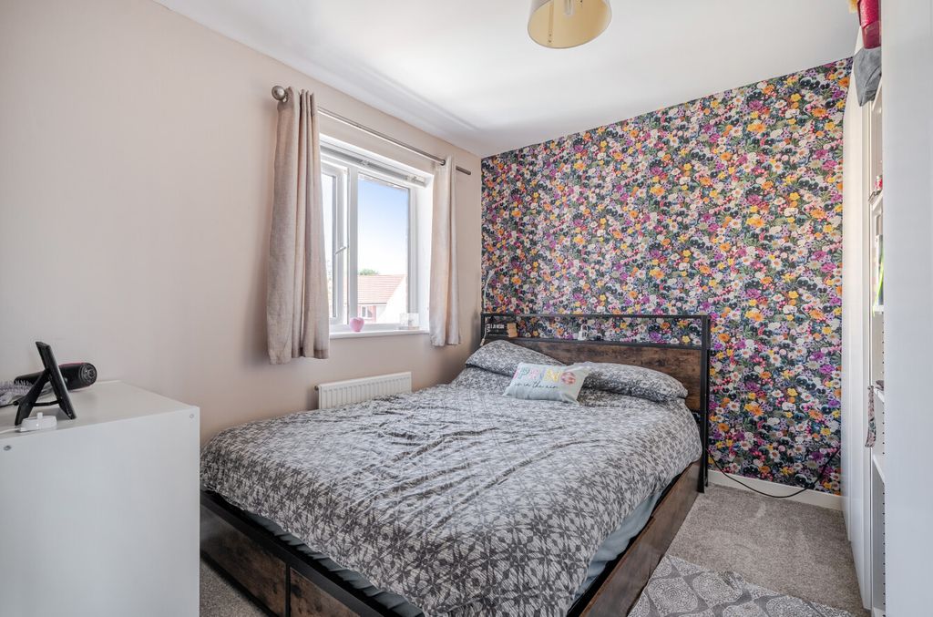 Property photo 3 of 23 1471048-15-6A54ce...